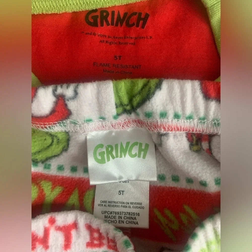 Don’t Be A Grinch Long Sleeve Festive Christmas Fleece Pajama Set